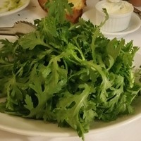 トラットリア グランボッカ - 春菊のサラダ