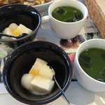 カフェ ド サラン - デザートとグリーンティーつき。