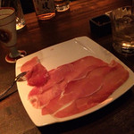 バー ヴォイセス - ジューシーな生ハム