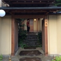 京懐石 吉泉 - 京都日帰りツアーのフィナーレはミシュラン☆☆☆の割烹、吉泉へ！！！本当に写真では全く伝わらない門構え、お料理の美しさで、いつか高画質でご紹介できればと切に願います(><)