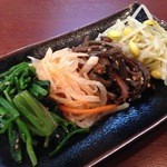 紅梅園 - H.27.7.16.夜 ナムル 400円