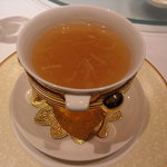 上海老飯店 - 貝柱と金華ハムのスープ