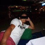 Ark Bar Beach Resort - そしてやっぱり寝っ転がるタイ人の客