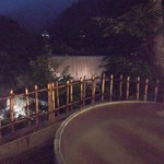 Miorine No Yado Sansuisou - 露天風呂の先には滝が！