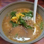 摩天楼 - みそ麺　750円