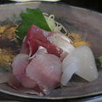 旬魚たつみ - 刺身三種盛り(白イカ・ハマチ・鯵)