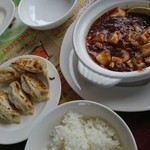 バーミヤン - 特製コク旨マーボー豆腐と餃子・ごはんセット餃子は3個です