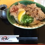 三ツ島 真打 - 鹿児島豚の肉ぶっかけうどん