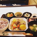 伝統食カフェ～楽膳～