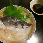 日本酒暮六つ - 天然鯛と鰺の御造り（2015.6）