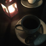 Kafe Arajin - テーブル席のランプの灯りが素敵です♪