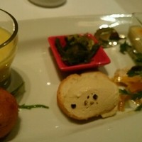 トラットリア トペ - とうもろこしのスープ、フォアグラのムース、鶏のマリネ等
