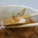 麺屋 白頭鷲 - 分厚いチャーシュー