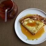 カフェユアーズ - クレープシュゼットとアイスティー