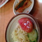 つる屋 - キムチ・サラダ