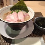セアブラノ神 - 背脂煮干そば＜中太麺＞（750円）+ビンゴ特典青海苔