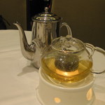 八月軒 - お茶（たしか龍井）