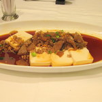 八月軒 - 梅菜皇肉崧蒸豆腐