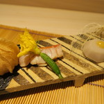 日本料理 みや  - 27年7月　八寸　金目鯛炙り醤油ソース挟み・はなまる胡瓜、石川芋酢味噌