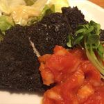 真っ黒ハムカツ