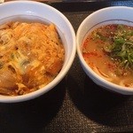 なか卯 - 親子丼と坦々うどん