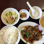 中国家庭料理 神洲之華 - 日替わりランチ
      上からパチリ