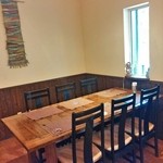 畑とクラフト　こま里カフェ （五穀村レストラン内） - 6人用テーブル席
