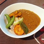 畑とクラフト　こま里カフェ （五穀村レストラン内） - 雑穀野菜カレー 1,000円