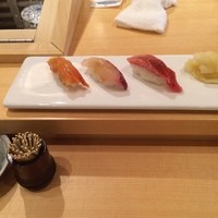 すし 堺 - 旬のおまかせにぎり。
