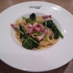 RacersCafe - ほうれん草とベーコンの和風パスタ