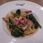 RacersCafe - ほうれん草とベーコンの和風パスタ　アップ