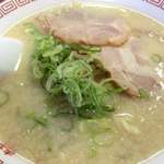 華遊軒 - 2015年7月　とんこつラーメン
