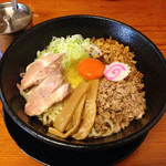 麺屋うさぎ - まぜそば玉子入り