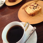 珈琲美美 - 中味 & フルーツケーキ♬