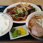 かねもと - レバニラライス&半ラーメン