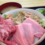 40051862 - 二色丼（1000円）（2015.7）