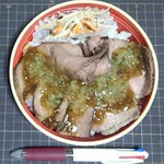 デッラ クッチーナ - 2015.7.18。ローストビーフ丼（加熱前）