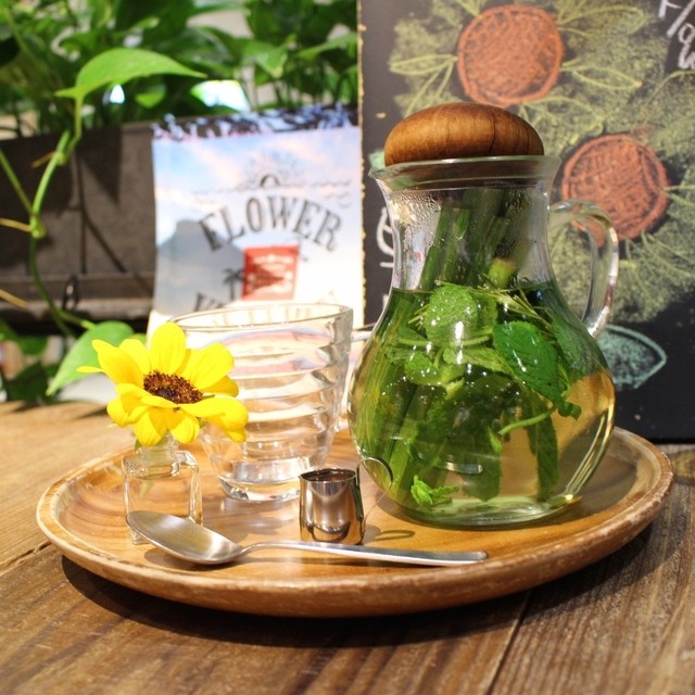 グリーンに囲まれた癒しカフェランチ By Emitake 青山フラワーマーケットティーハウス アトレ吉祥寺店 Aoyama Flower Market Tea House 吉祥寺 カフェ 食べログ
