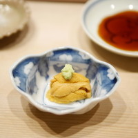 銀座 鮨 かねさか 本店 - 唐津の赤ウニ