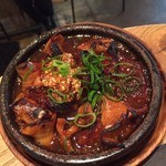 ヴィア ビア オオサカ - 和牛すじの土手焼き