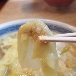 Rairai Ken - ワンタン　餡入りタイプのワンタン　ワンタン独自のニュルッ感が心地よい！