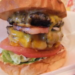 エー アンド ジーダイナー - チーズバーガー with パティ＆ベーコン(厚切り)２