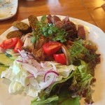 和sian-cafe aimaki - 自家製サイウア（チェンマイソーセージ）、コムヤーン（豚トログリル）、ガイヤーン（鶏ももグリル）、スアロンハイ（イサーン風牛ステーキ）