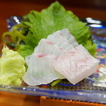 鮨匠 のむら - 石鯛の刺身（真鯛は撮り忘れ）