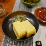 鮨匠 のむら - トビウオのさつま揚げと焼きたての卵焼き、卵焼きは鰹と昆布の出汁がジューシー！