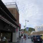 鎌倉ウッドベリーズプラス - 鎌倉ウッドベリーズプラスから鶴岡八幡宮は大変近い場所にあり