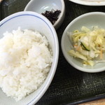 くりや - ご飯・中（２００円）２０１５年７月