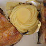 梅園菓子店 - 料理写真:全部で６９０円、安い