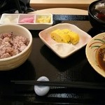 Hyakusai - いわしの梅煮定食