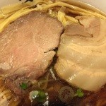 彩色ラーメン きんせい総本家 夢風 - 限定「二年熟成醤油らぁめん 超玉子麺を使用」